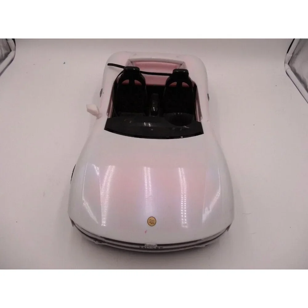 Rainbow High Color Change Car Convertible 8-in-1‎ Light-Up 2 Rainbow Dolls